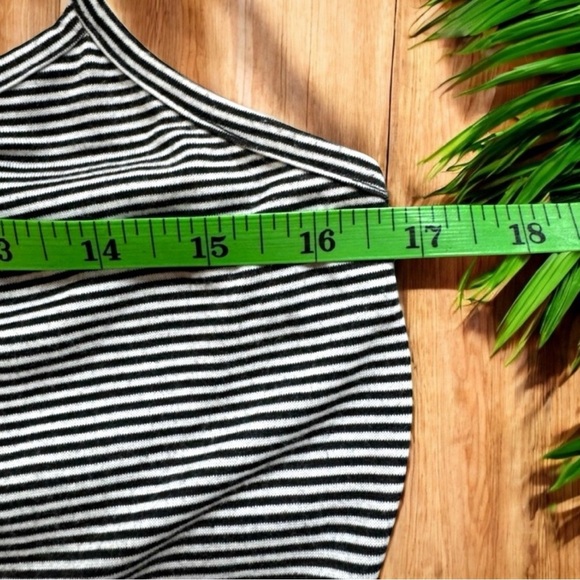 Y2K WEAVERS Mini Stripe Spaghetti Strap Dress - Medium - Picture 6 of 11